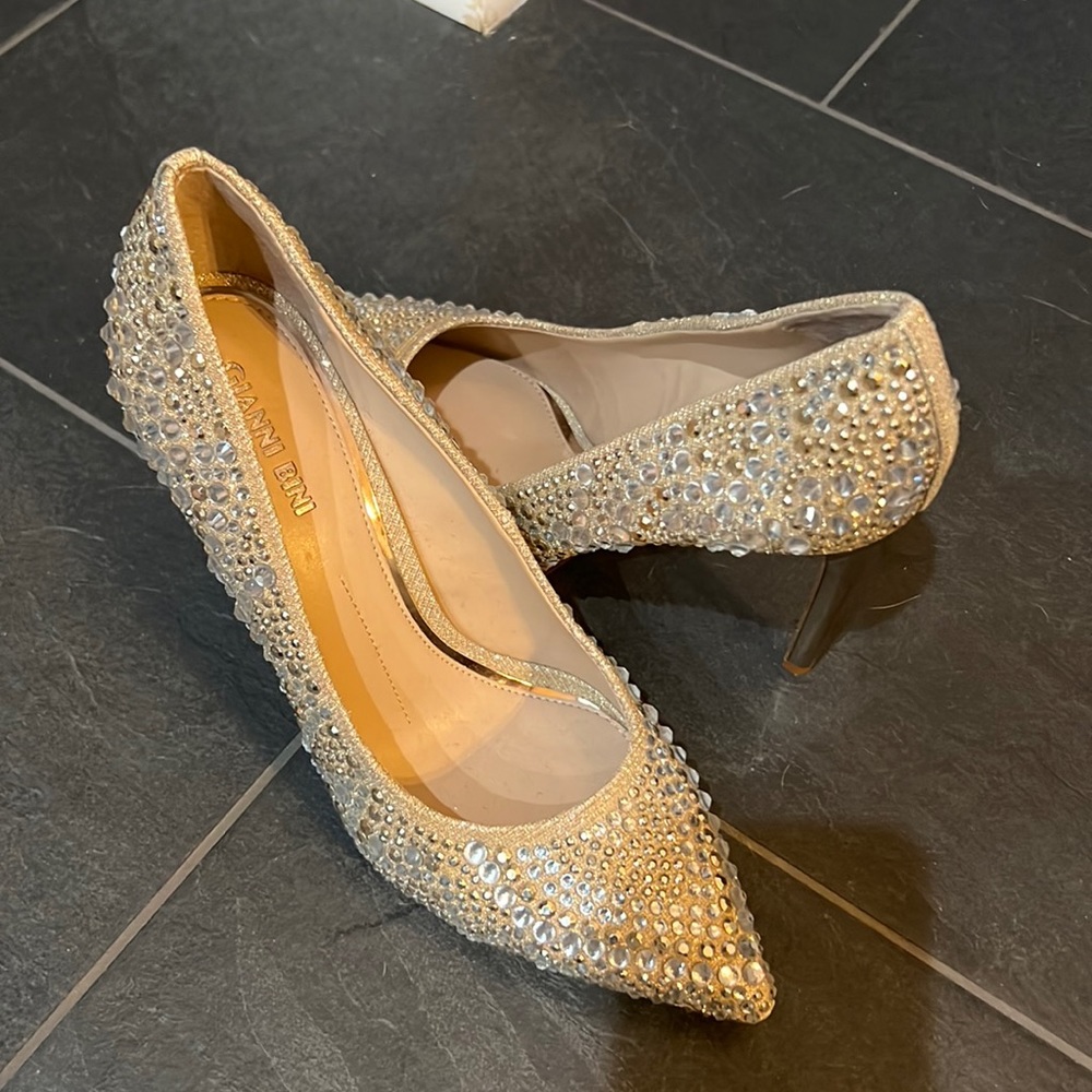 Gold Heels with lots of sparkle- Never worn with size tag